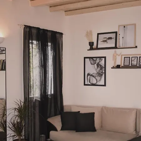 Nisos Appartement *
